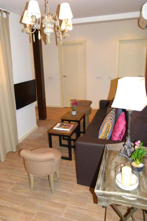 Apartamentos Turísticos Casas de los Reyes Toledo Habitación foto