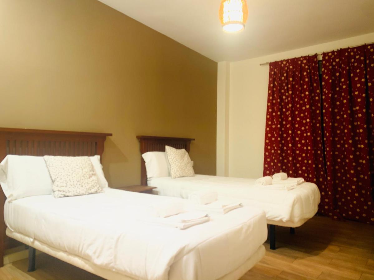 Apartamentos Turísticos Casas de los Reyes Toledo Exterior foto